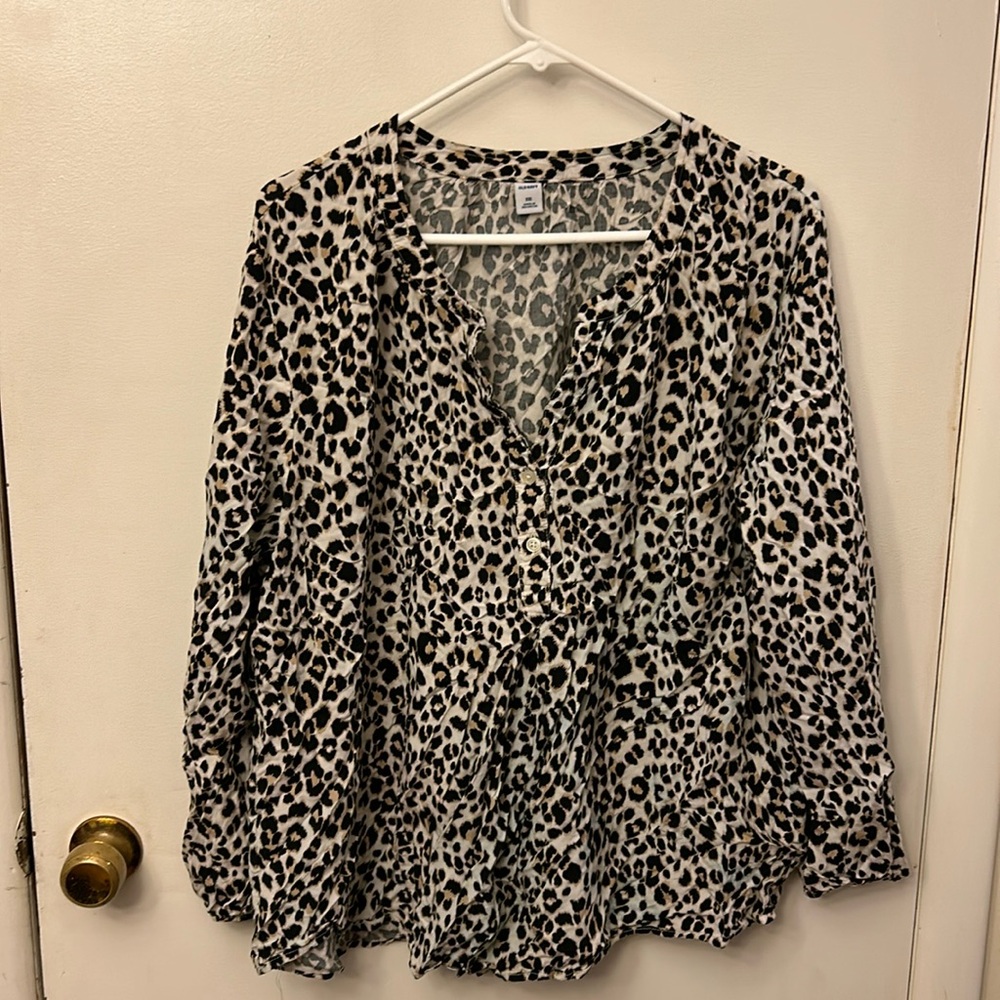 Old Navy Women’s Top Cheetah Print Size XXL